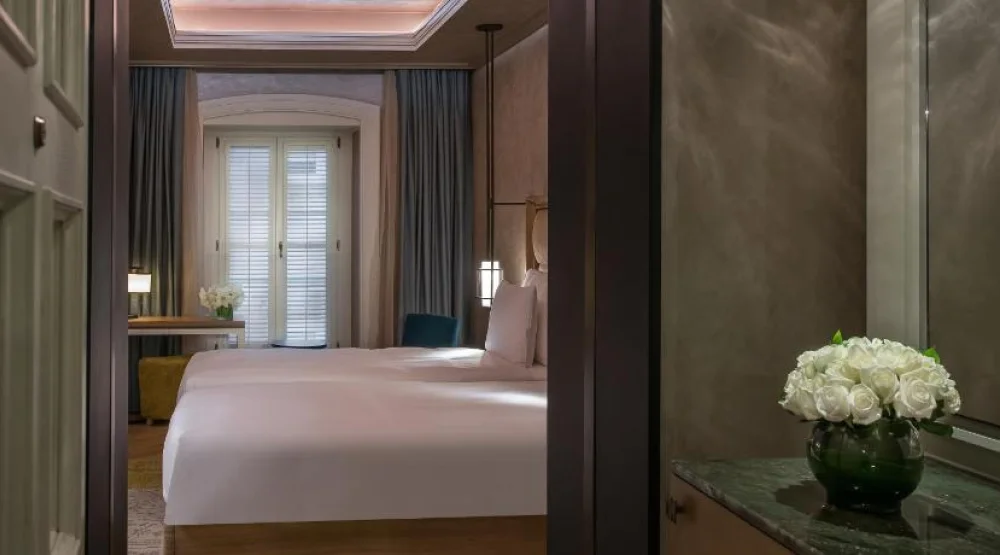 City Signature Twin Room at 10 Karakoy