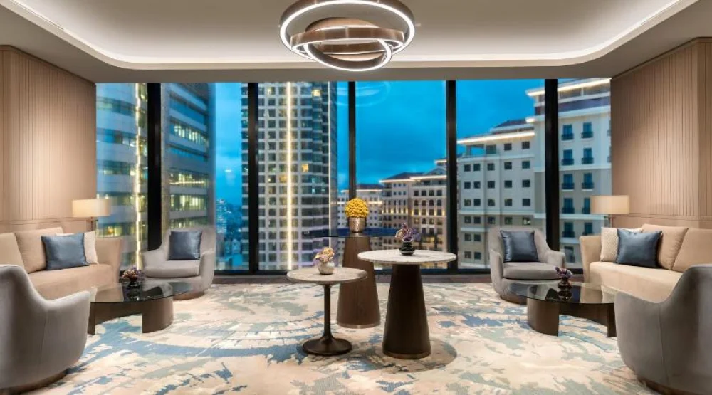 Club Premier City View King Room at Address Istanbul