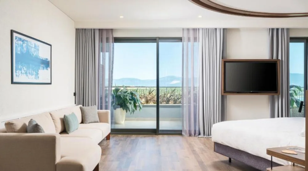 Penthouse with Private Pool Sea View  (adult Zone) at Anda Barut Collection