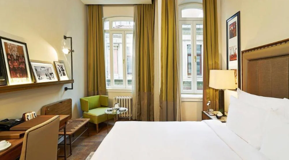 Classic King Room, Guest Room, One King at The Bank Hotel Istanbul