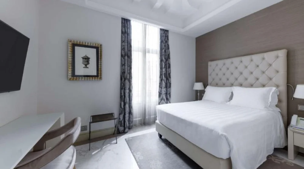 Comfort Room at Aleph Rome Hotel Curio Collection by Hilton