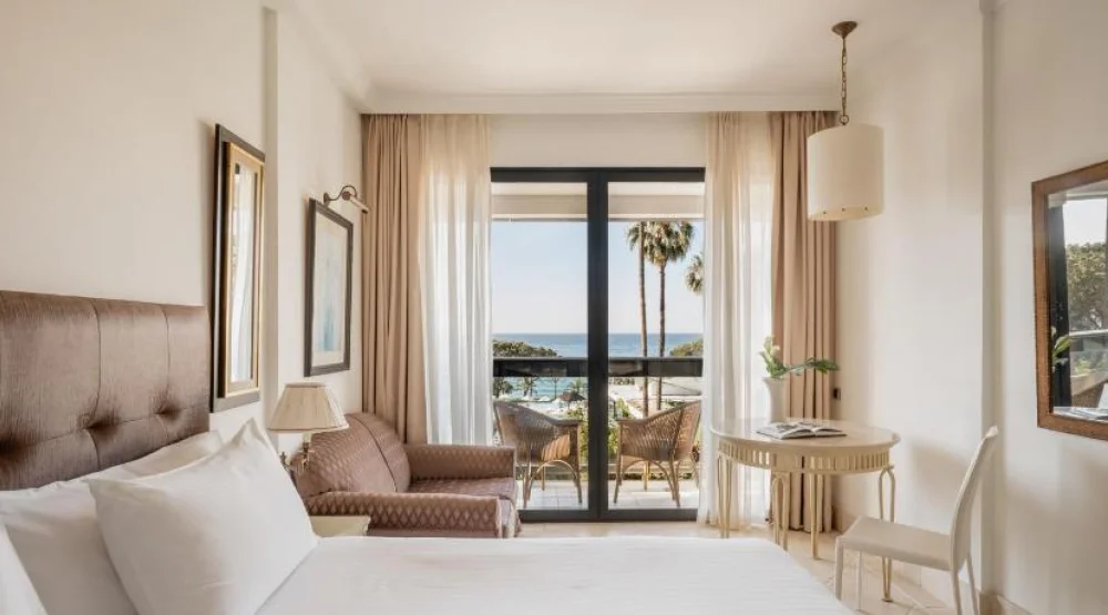 Premium Front Sea View at Hotel Don Pepe Gran Melia