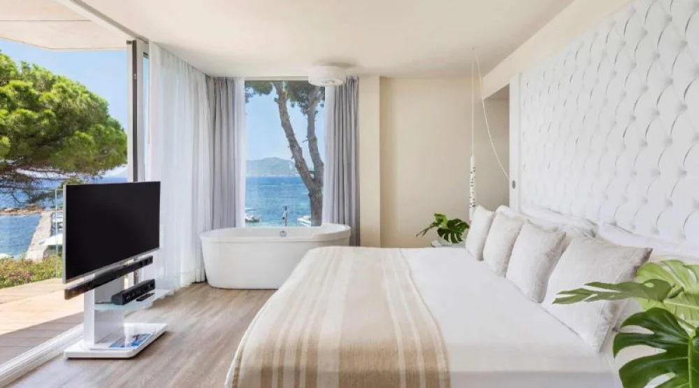 Beyond Me+ Suite with Sea View at Me Ibiza