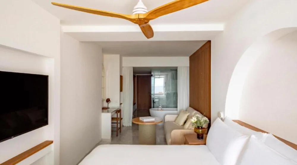 Junior Suite Sea View with Terrace Tub at Villa Le Blanc Gran Melia