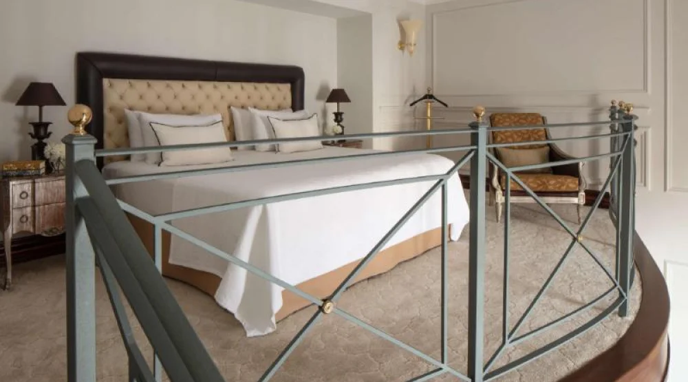 Duplex Suite Piazza View at Anantara Palazzo Naiadi