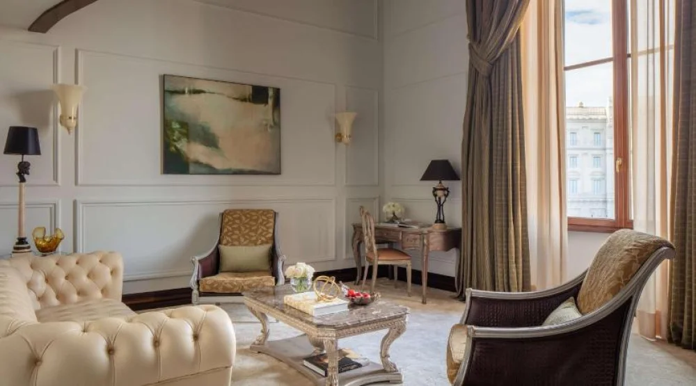 Duplex Suite with Piazza View and Extra Bed (3 Adults + One Child) at Anantara Palazzo Naiadi