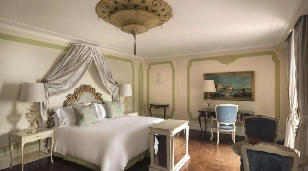 Junior Suite Lagoon View with Balcony Or Terrace at Belmond Hotel Cipriani