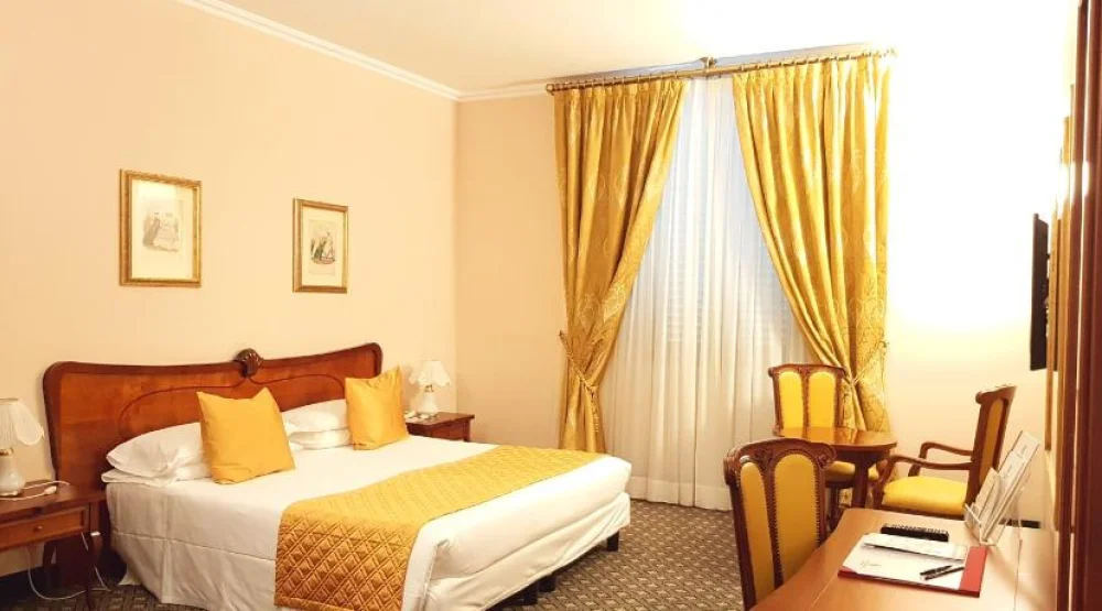 Triple Room at Berchielli Hotel