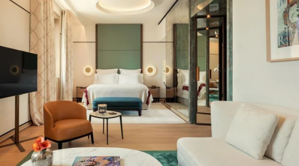 One Bedroom Junior Suite, One King, City View at Bvlgari Hotel Roma