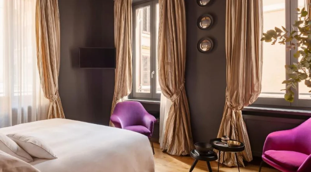 Superior Twin at Crossing Condotti