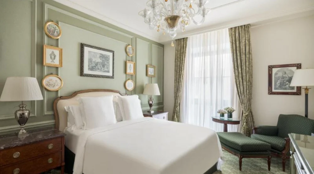 Superior Room with King Bed at Four Seasons Hotel Firenze
