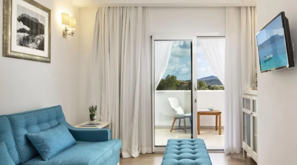 Suite with Terrace at Grand Hotel Cannigione