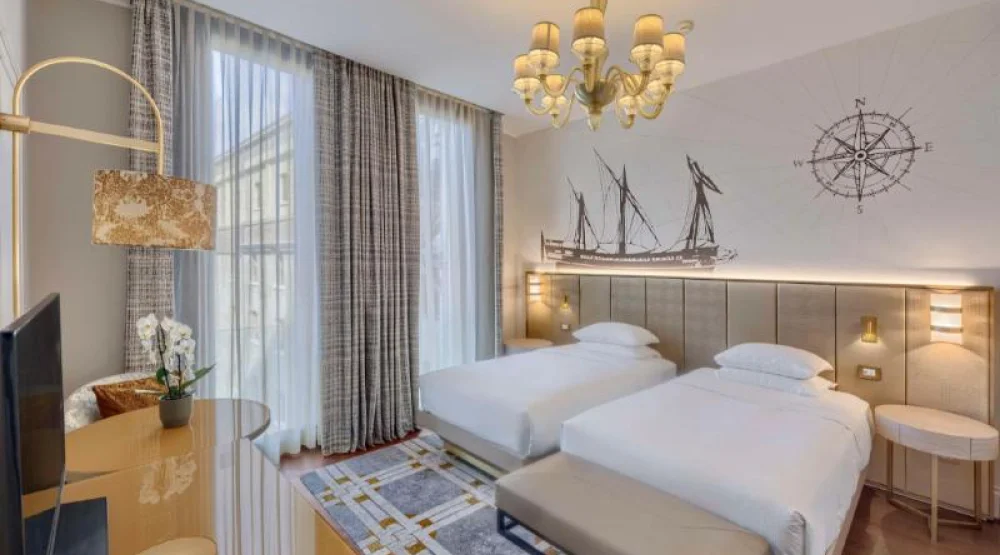 Twin Molino Superior Room at Hilton Molino Stucky Hotel