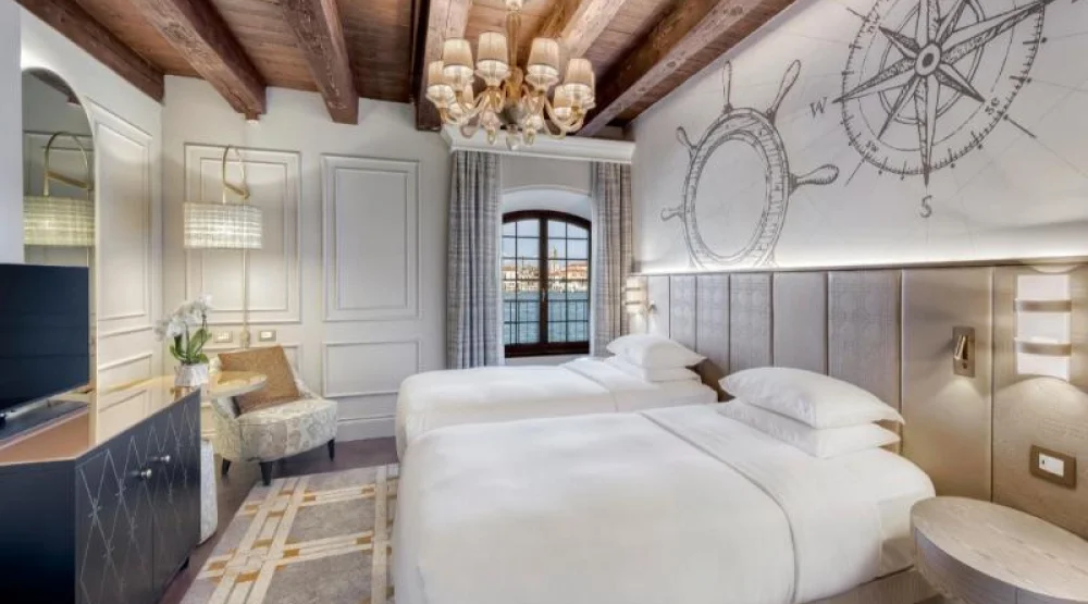 Twin Molino Executive with View Of Venice at Hilton Molino Stucky Hotel