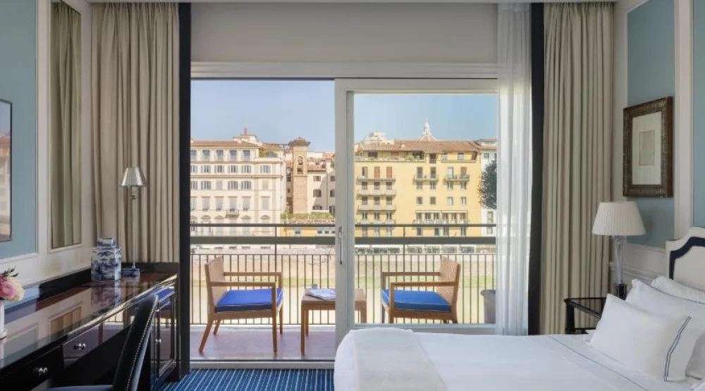 Deluxe Double Or Twin at Hotel Lungarno