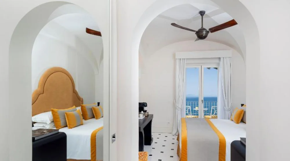 Superior Double Room with Sea View at Hotel Miramalfi