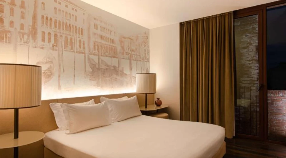 One King Bed at Hyatt Centric Murano Venice