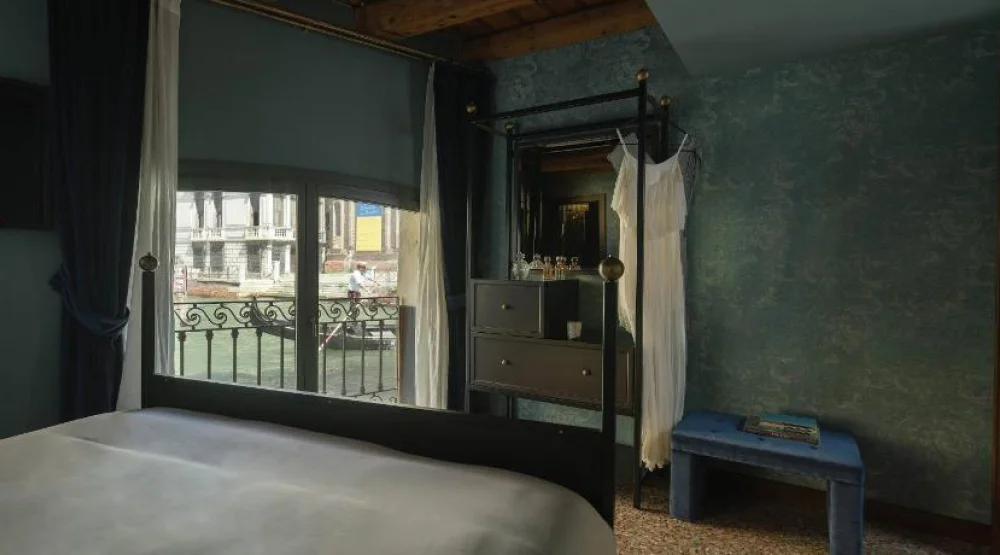 Suite with River View at Madama Garden Retreat