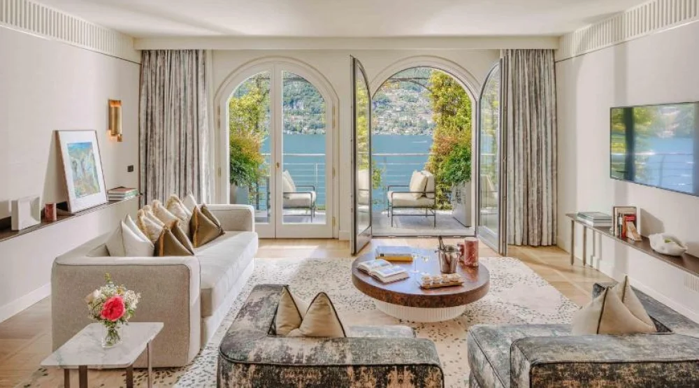 Suite at Mandarin Oriental Lago di Como