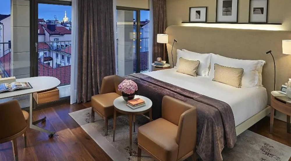 Superior Room King at Mandarin Oriental Milan