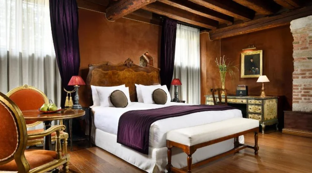 Classic Double Room at Palazzo Venart Luxury Hotel