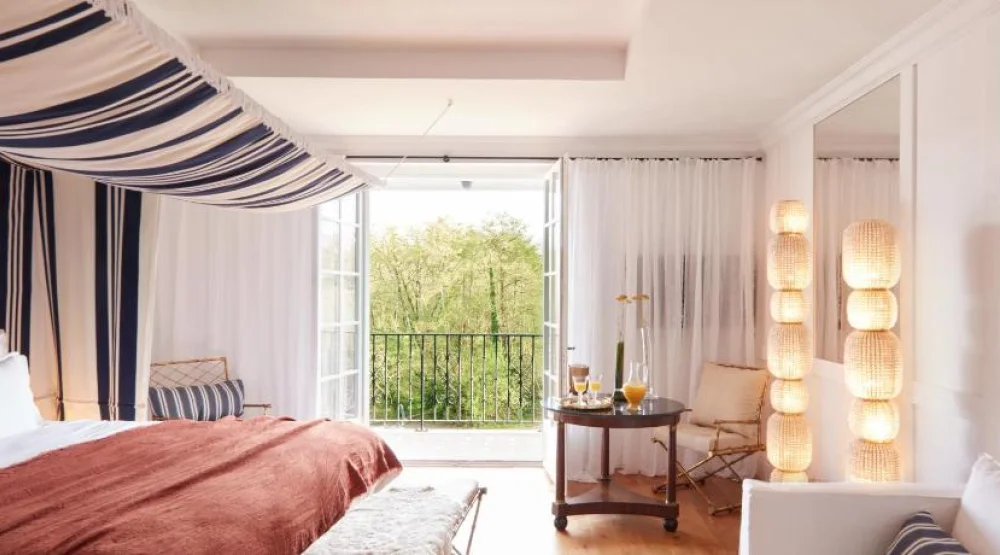 Prestige Double Room with Lake View at Brindos Lac & Chateau