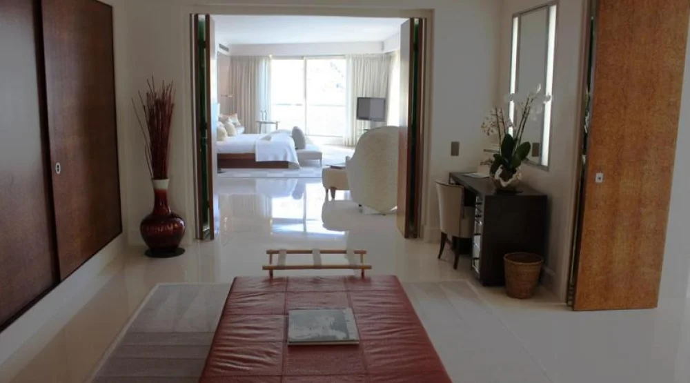 Suite Reve Du Cap at Cap Estel Hotel