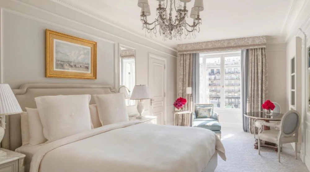 Deluxe King Room at Four Seasons George V Hotel