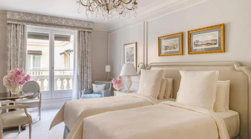 Superior Twin Room at Four Seasons George V Hotel