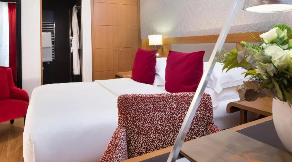 Classic Double Room at Hotel Le Six