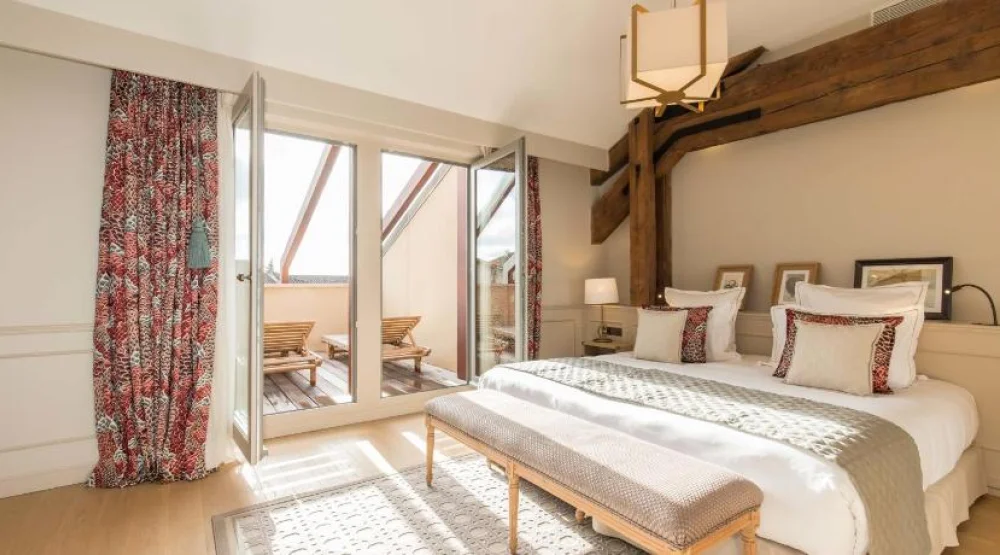 Deluxe Room Garden Level Or with Balcony at Hotel Chais Monnet & Spa