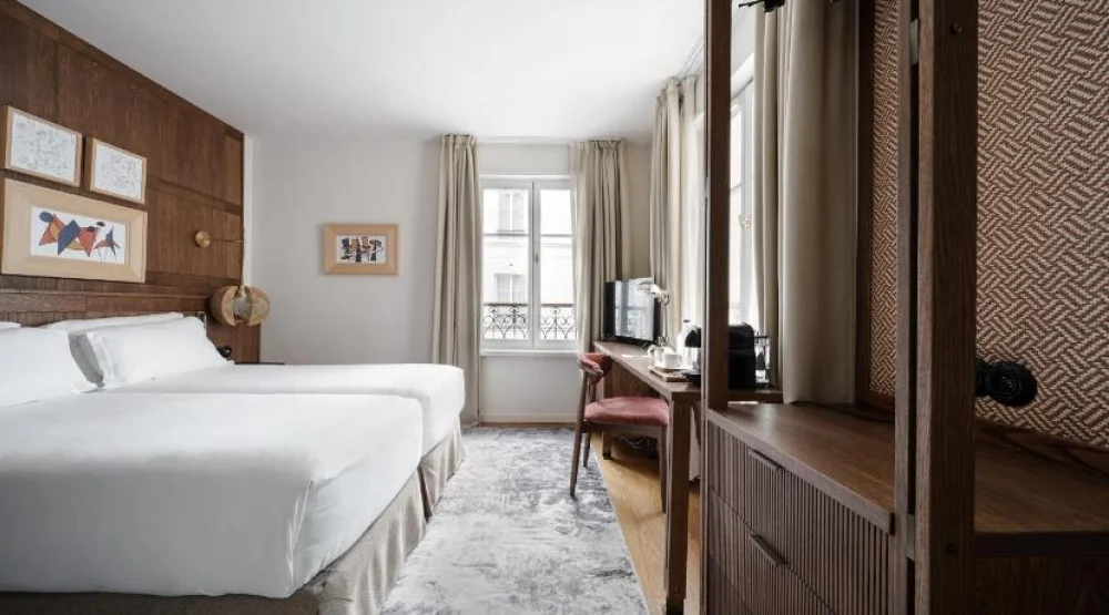 Deluxe Room at Hotel Pulitzer Paris