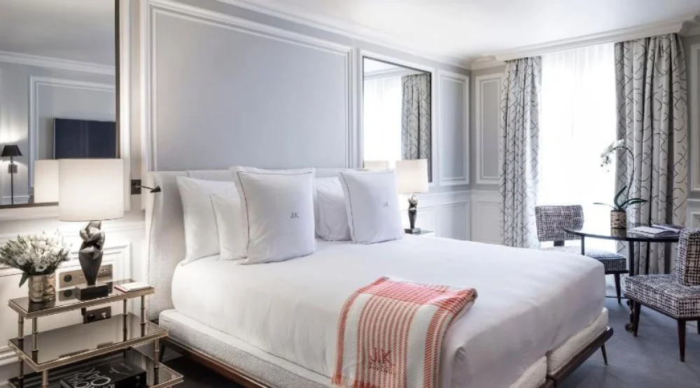 Deluxe Double Or Twin Room at J.K. Place Paris