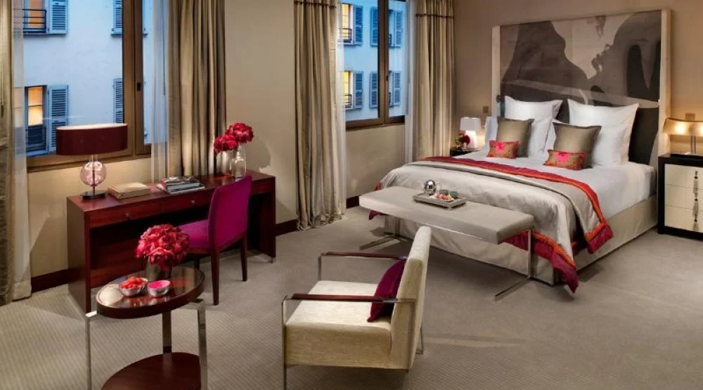 Mandarin King Room at Mandarin Oriental Paris