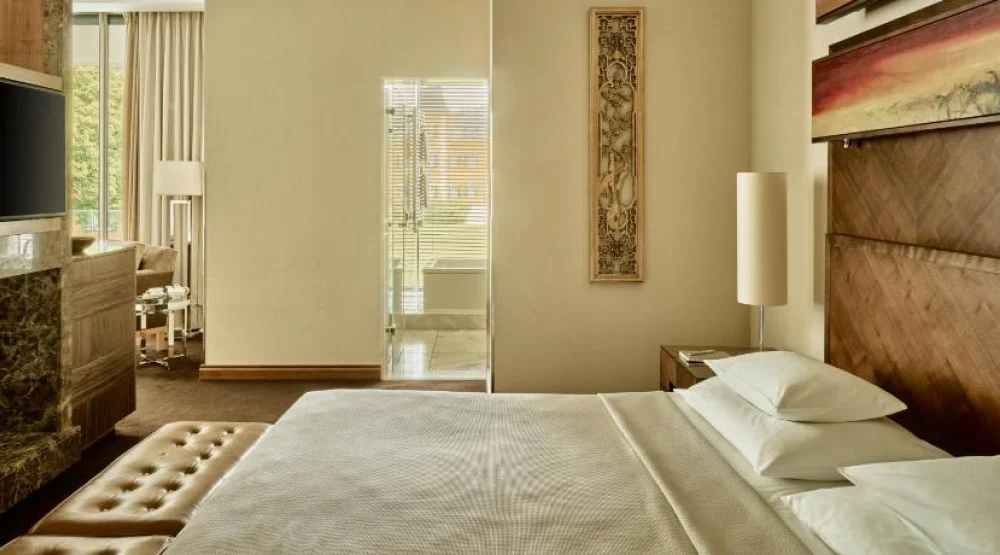 Junior Suite Deluxe with Balcony at Falkensteiner Schlosshotel Velden