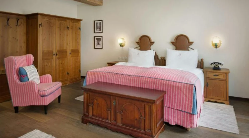 Junior Suite, Two Twin at Hotel Goldener Hirsch