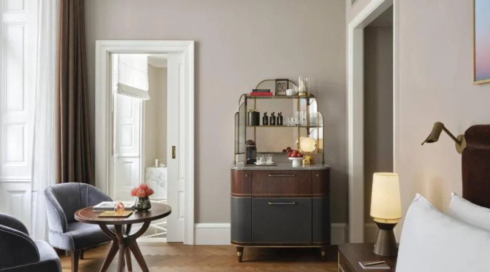 Deluxe Twin Room at Rosewood Vienna