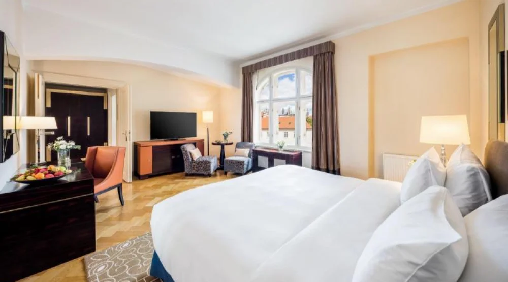 Premier Castle View Room King at Mandarin Oriental Prague
