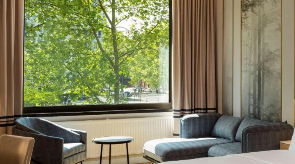 King Deluxe Room at DoubleTree by Hilton Berlin Kudamm