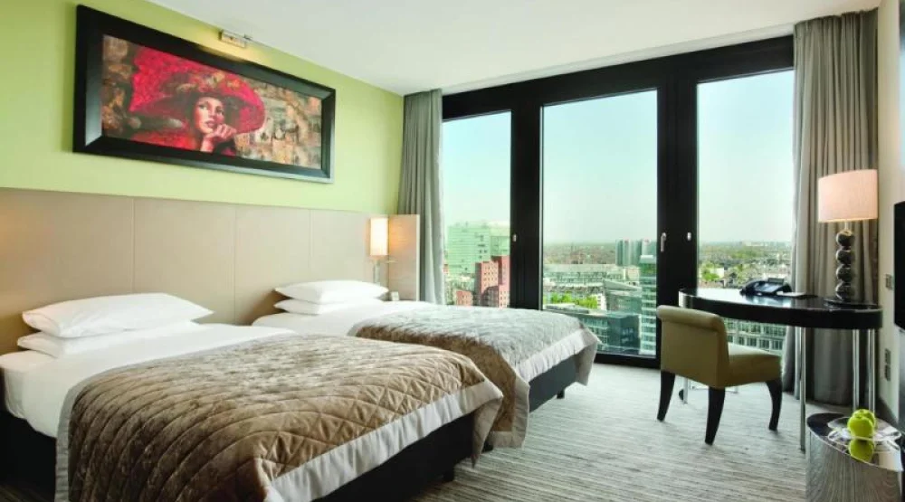 Two Twin Beds with Harbour View at Hyatt Regency Dusseldorf