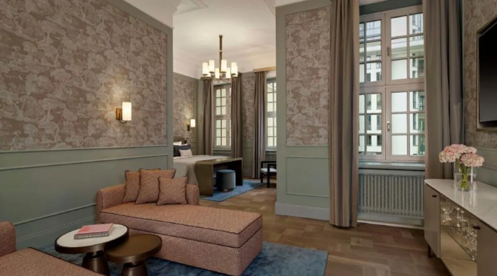 Junior Suite at Hotel Taschenbergpalais Kempinski