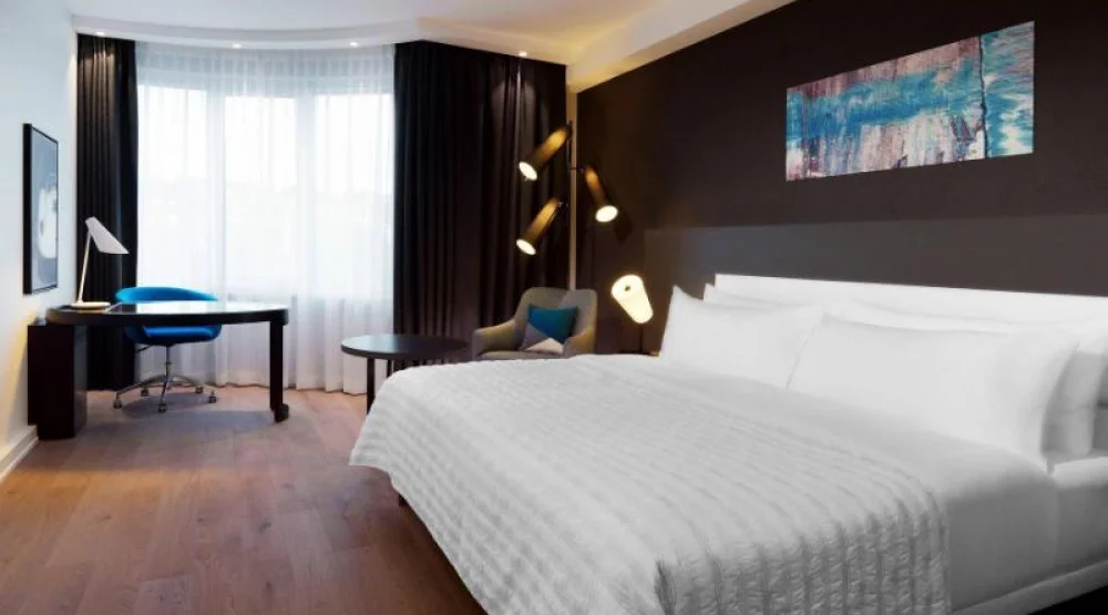 Executive, Guest Room, One King at Le Meridien Stuttgart