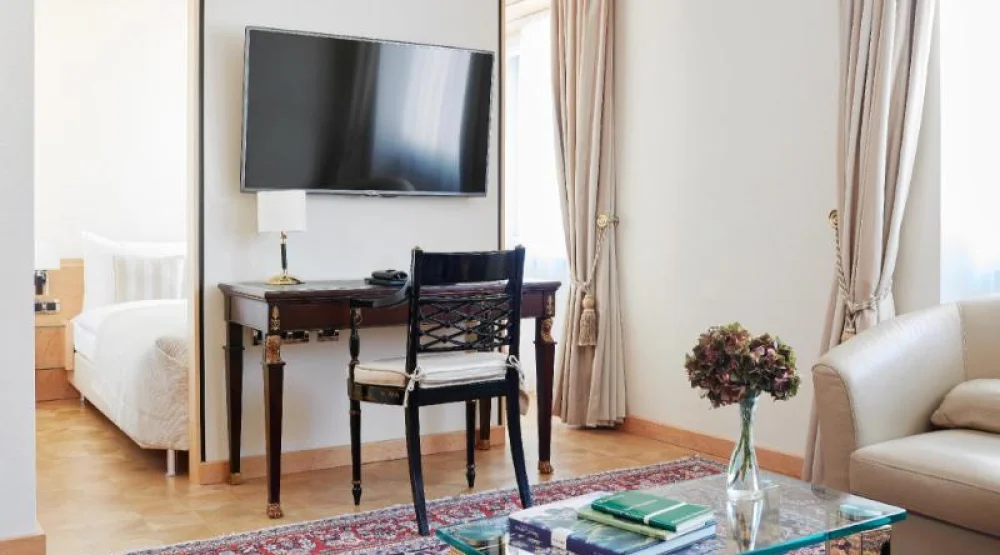 Superior Apartment at Living Hotel De Medici