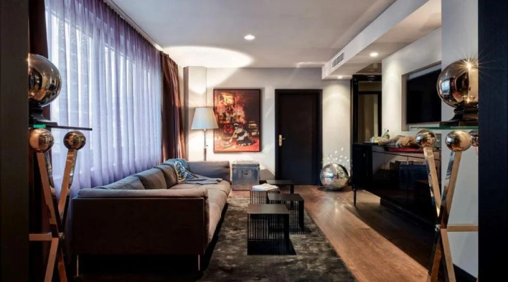 Roomers, Suite, One King, City View at Roomers Frankfurt Central Autograph Collection