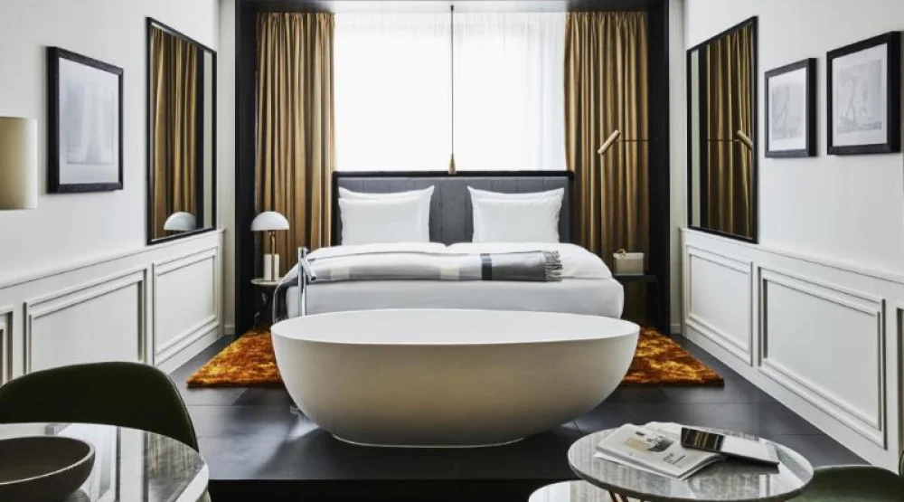 Junior Suite, One King at Roomers Munich Autograph Collection