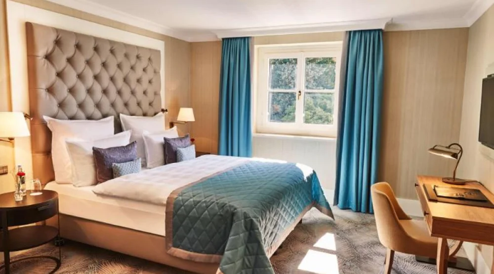 Deluxe Double Room A at Steigenberger Icon Grandhotel & Spa Petersberg