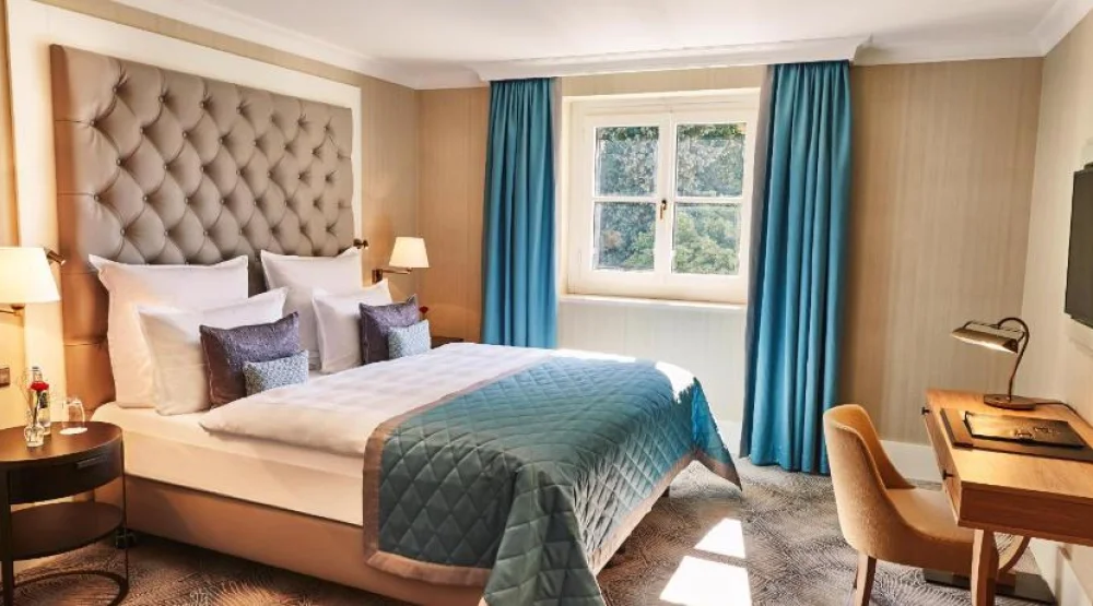 Suite with River View at Steigenberger Icon Grandhotel & Spa Petersberg