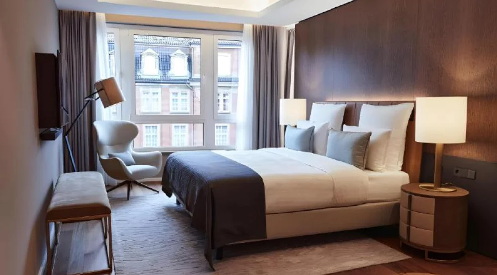 Deluxe Suite at Steigenberger Hotel Hamburg