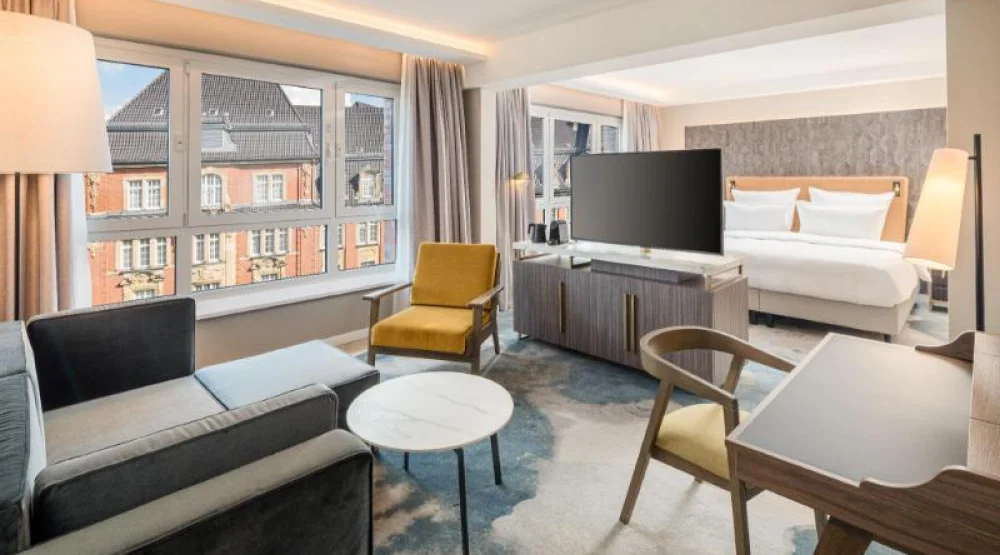 Junior Suite at Steigenberger Hotel Hamburg