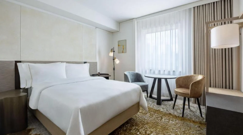 Deluxe Guest Room, One Twin at The Westin Grand Frankfurt